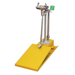 Anti-Freeze Emergency Eye/Face Wash Station with Auto-Emptying Foot Pedal DAAO6625