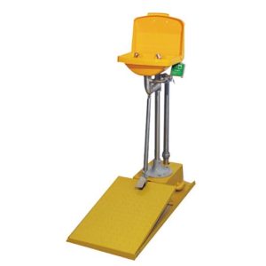 Anti-Freeze Emergency Eye/Face Wash Station with Auto-Emptying Foot Pedal and Cover Lid DAAO6625-D